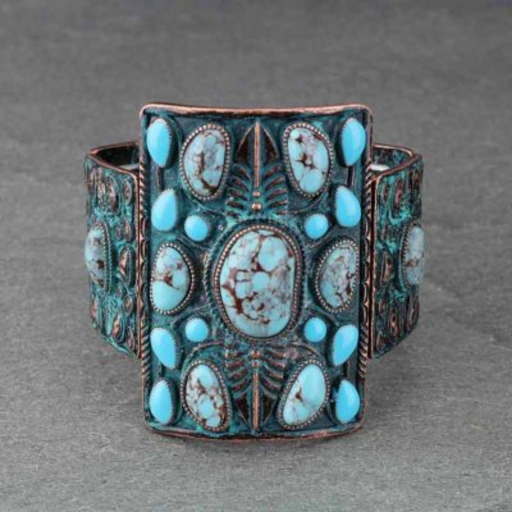 LAST ONE!! Bold Statement Bracelet - Picture 2 of 4